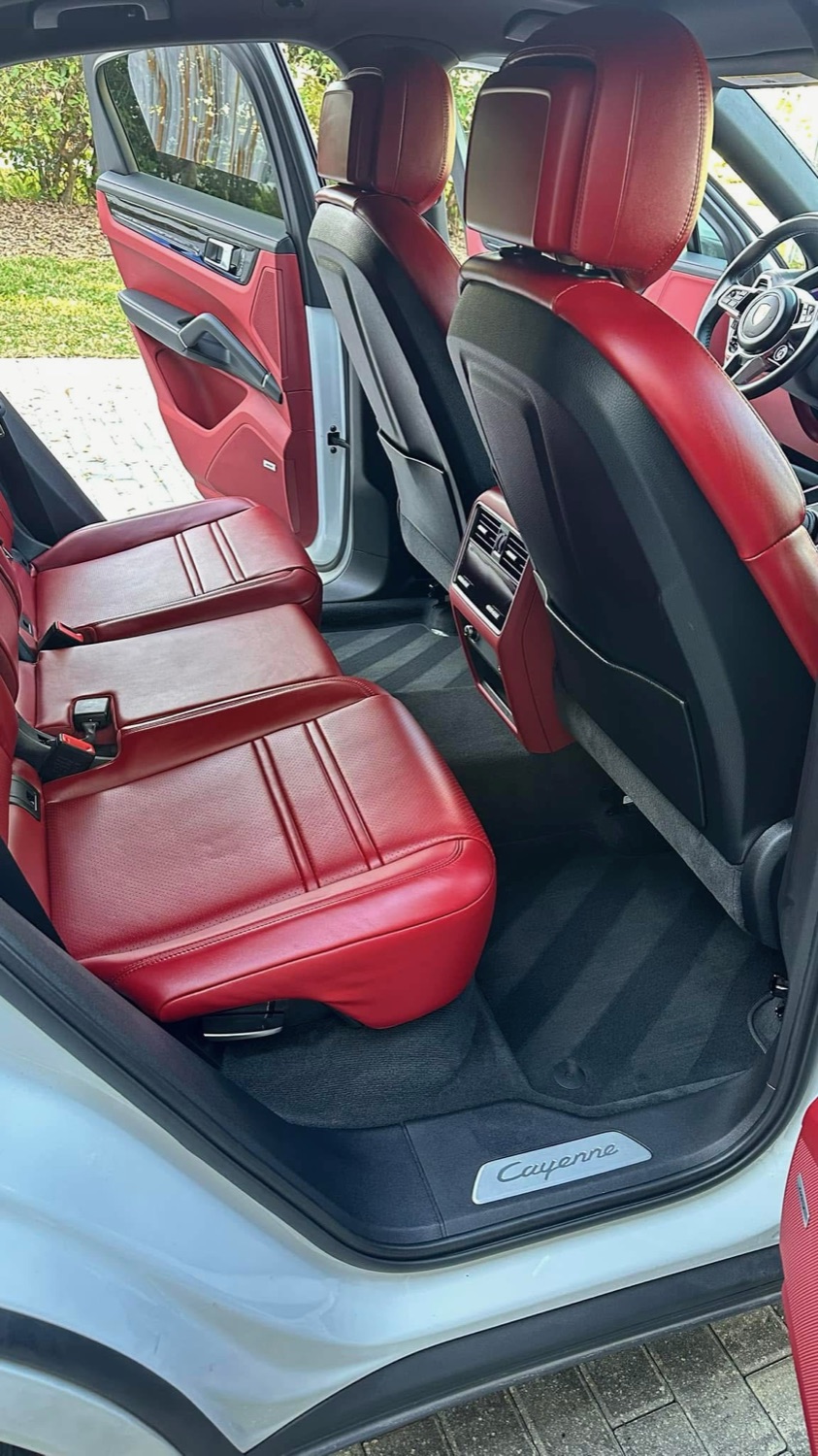 Porsche Cayenne interior detail